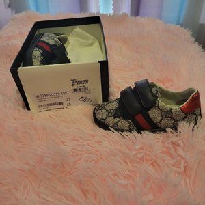 Toddler gucci & Ugg ($60) Mickey mouse (20)